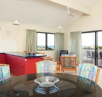 Peregian Court Resort - Holiday Adelaide