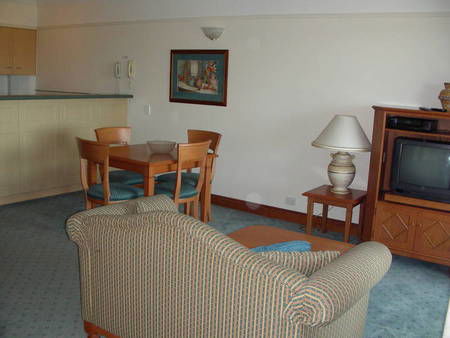 City Park Serviced Apartments - Holiday Adelaide 1