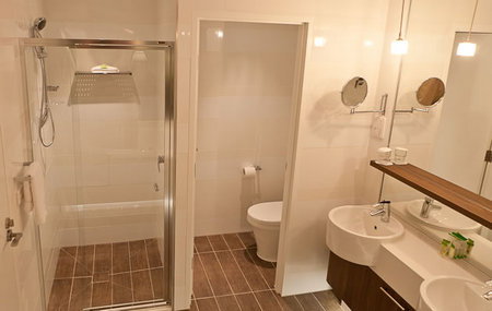 Taylors Lakes Hotel Motel - Holiday Adelaide 2