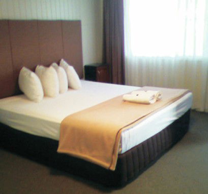 Country Plaza Motor Inn - Holiday Adelaide 2
