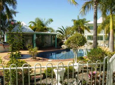 Reef Adventureland Motor Inn - Holiday Adelaide 0