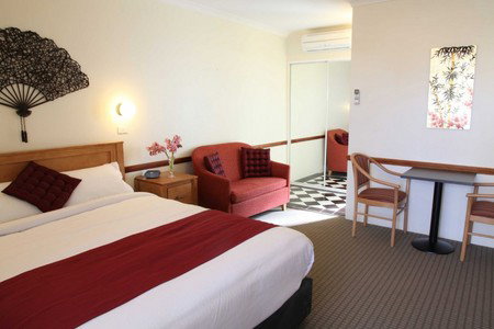 3 Explorers Motel - Holiday Adelaide 3
