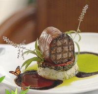 Absolute Beachfront Novotel Pacific Bay - Holiday Adelaide