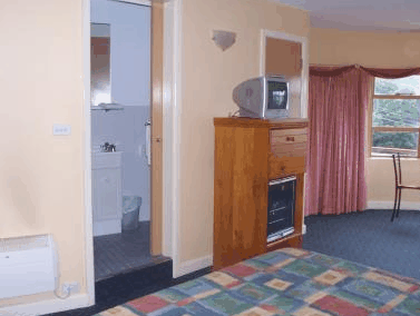 Beltana Hotel - Holiday Adelaide 1