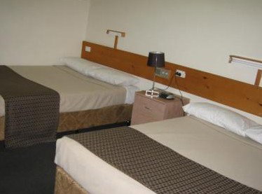 Banjo Paterson Inn - Holiday Adelaide 3