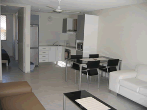 Surfspray Court Holiday Apartments - Holiday Adelaide 6