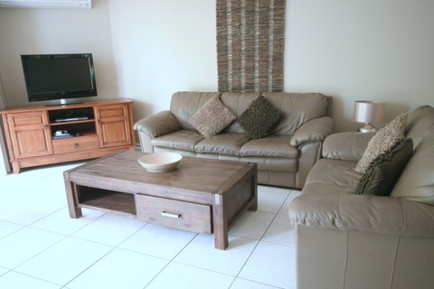 Dockside  Mooloolaba - Holiday Adelaide 3