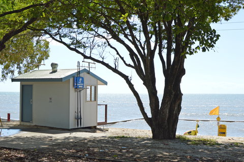 Cairns Beach Resort - Holiday Adelaide 3