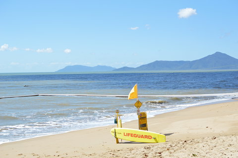 Cairns Beach Resort - Holiday Adelaide 4