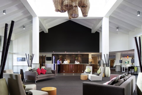 Novotel Cairns Oasis Resort - Holiday Adelaide 15