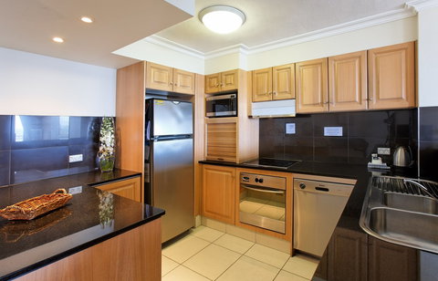 La Grande Apartments Broadbeach - Holiday Adelaide 2
