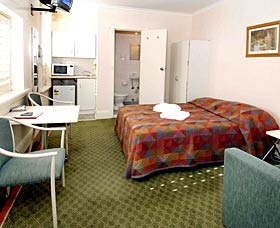 The Maisonette Hotel - Holiday Adelaide 0