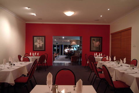 JAMES STREET MOTOR INN - Holiday Adelaide 0