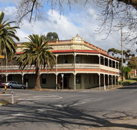 The Midland Hotel Castlemaine - Holiday Adelaide