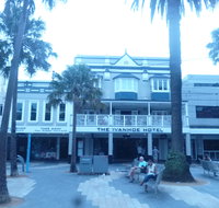 Ivanhoe Hotel - Holiday Adelaide