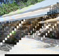 Mount Bryan Hotel - Holiday Adelaide