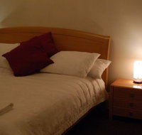 Bank on the Goulburn Seymour Victoria - Holiday Adelaide