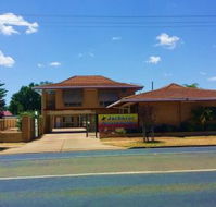Jackaroo Apartments