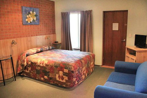 Catalina Motel Lake Macquarie - Holiday Adelaide 2
