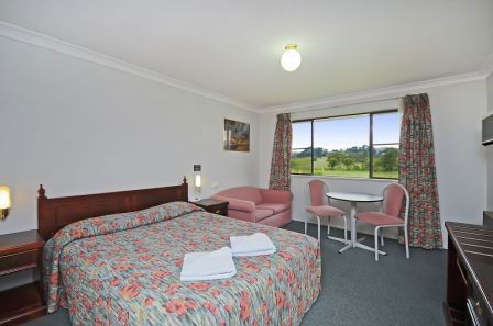Colonial Motor Inn - Lithgow - Holiday Adelaide 1
