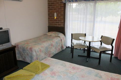 Colonial Motor Inn - Lithgow - Holiday Adelaide 7