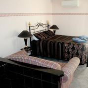 Roundhouse Motel - Holiday Adelaide 1