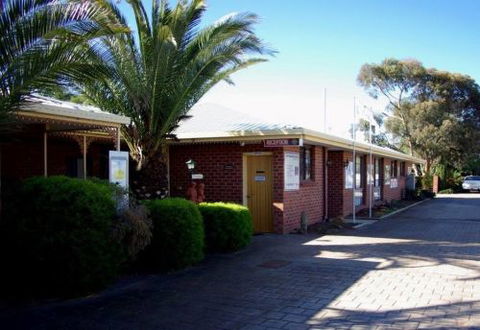 Roundhouse Motel - Holiday Adelaide 5