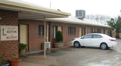 Roundhouse Motel - Holiday Adelaide 6