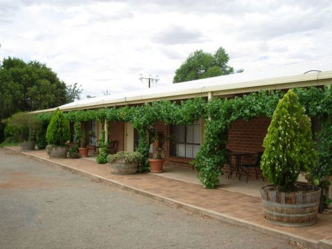 Roundhouse Motel - Holiday Adelaide 8