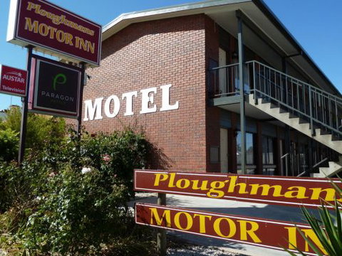 Ploughmans Motor Inn - Holiday Adelaide 0