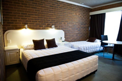 Cousins Motor Inn - Holiday Adelaide 17