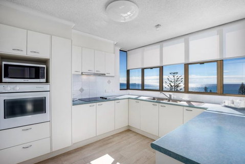Pacific Beach Resort - Holiday Adelaide 18