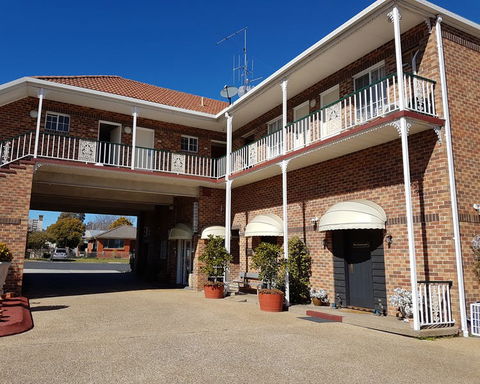 Golden Age Motor Inn - Holiday Adelaide 2