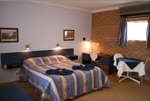 Deer Park Motor Inn - Holiday Adelaide 1