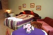 Deer Park Motor Inn - Holiday Adelaide 4