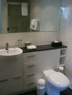 Quest River Park Central - Holiday Adelaide 3