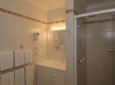 McNevins Maryborough Motel - Holiday Adelaide 4
