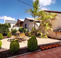 Asters On James Motor Inn - Holiday Adelaide