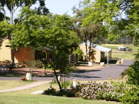 Helidon Natural Springs Spa Resort Motel - Holiday Adelaide