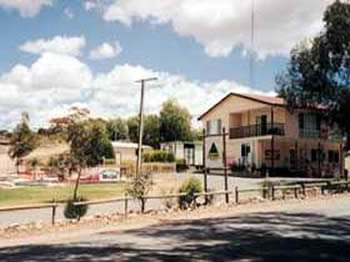 Morgan Riverside Caravan Park - Holiday Adelaide 1