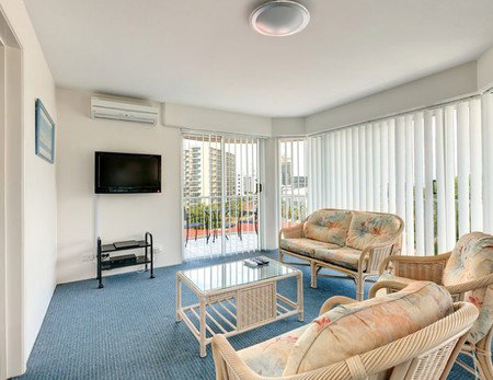 Bay Views Harbourview Apartments - Holiday Adelaide 1