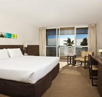 Mercure Hotel Harbourside Cairns - Holiday Adelaide