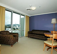Waldorf Apartments Hotel Canberra - Holiday Adelaide