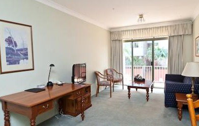 Belmore All Suite Hotel - Holiday Adelaide 2