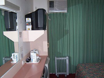 Rainbow Motel - Holiday Adelaide 3