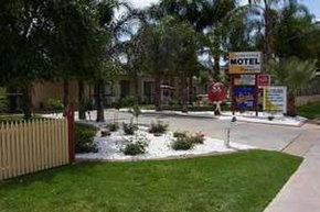 Sunraysia Motel And Holiday Apartments - Holiday Adelaide 1