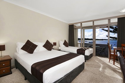Waters Edge Country Comfort - Holiday Adelaide 0