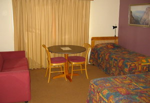 Highlands Motor Inn - Holiday Adelaide 2