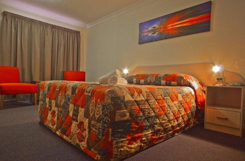 Silo Motor Inn - Holiday Adelaide 1