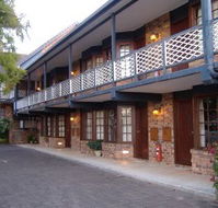 Montville Mountain Inn - Holiday Adelaide
